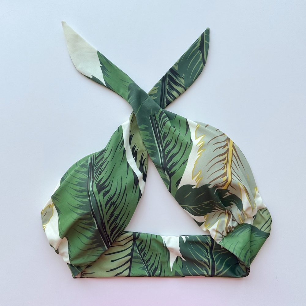 Beach Riot x Revolve Sophie Bikini Top in Palm - Picture 7 of 7